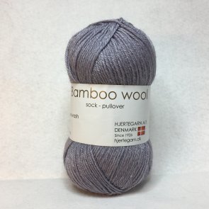 Bamboo wool färg 3906 mellanlila hjertegarn sockgarn mjukt i bambu och ull antiseptiskt sommargarn sockor handarbetsboden örebro