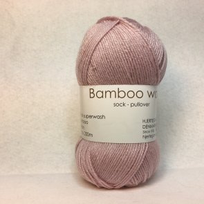 Bamboo wool färg 6995 ljusrosa hjertegarn antiseptiskt bambu garn sockgarn mjukt och skönt handarbetsboden örebro garnaffär garn