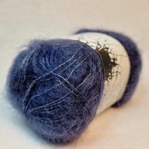 Tilia färg 319 Blue Violet Filcolana kid silk mohair petiteknit handarbetsboden i örebro