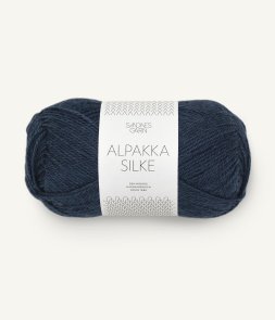Alpakka Silke färg 6081 mörkblå sandnes garn alpacka silke garn handarbetsboden örebro garnbutik närke sticka virka brodera