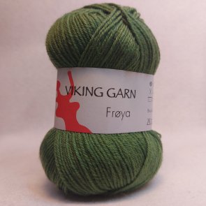 Fröya färg 0234 grön sticka virka kroka garn yarn handarbete handarbeta handarbetsboden i örebro närke hantverk viking sockgarn