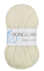 Superwash färg 0100 vit viking garn skönt ullgarn finns hos handarbetsboden i örebro garnbutik örebro