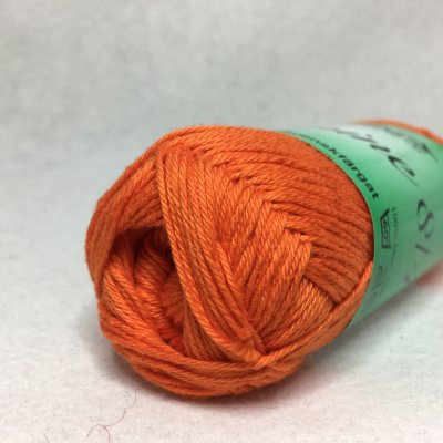 Jasmine 8/4 50 g färg 1003 orange
